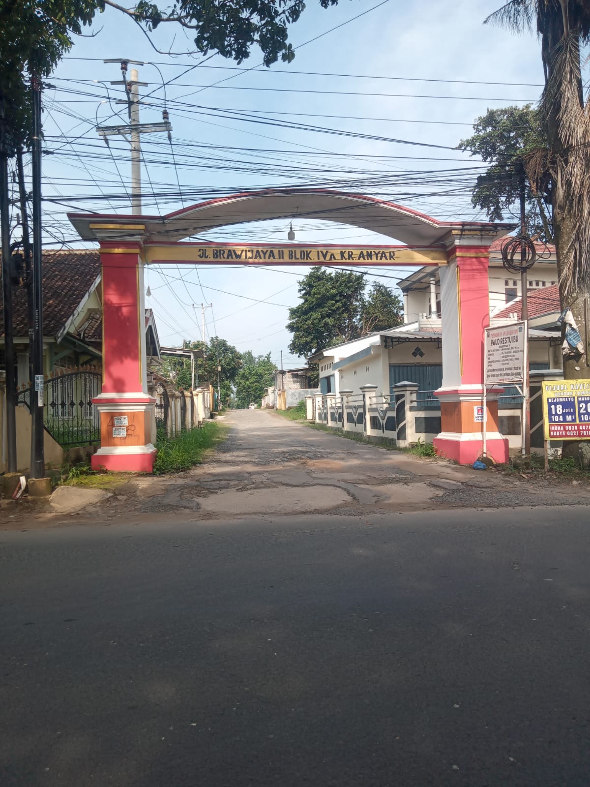 Lapor Bupati !! Warga jalan Brawijaya 2 blok 4a karang anyar kecamatan jati agung kabupaten Lampung Selatan Resah..